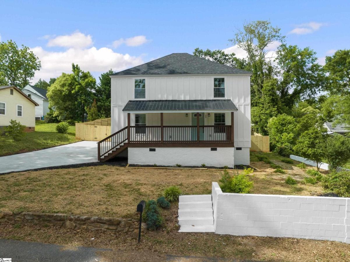 5Br 4B Huge Space With 2 Level Game Barn Greenville Exterior photo